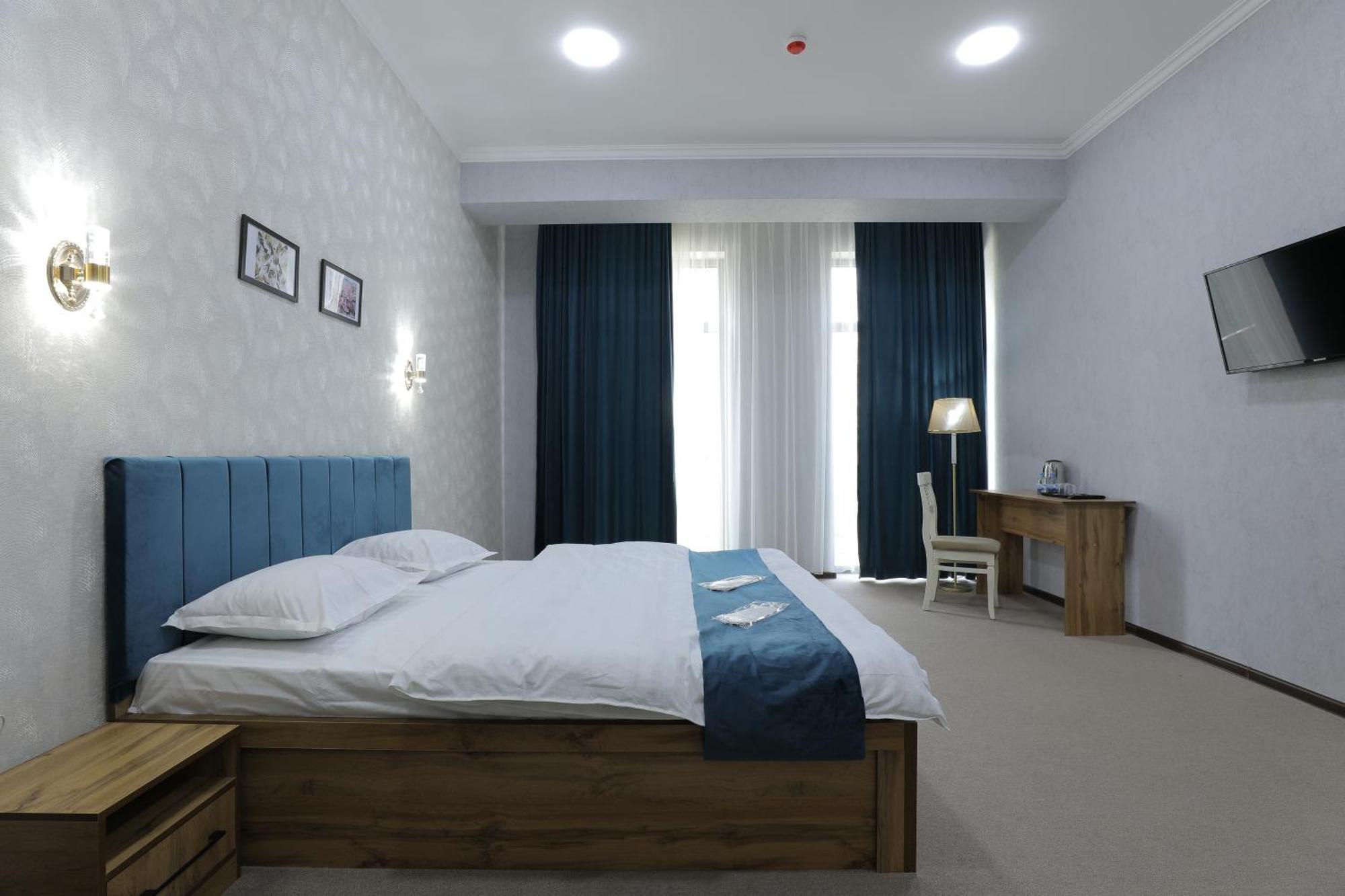Resident Hotel Tachkent Extérieur photo