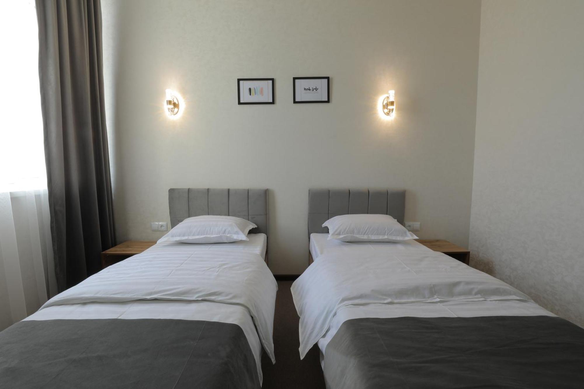 Resident Hotel Tachkent Extérieur photo