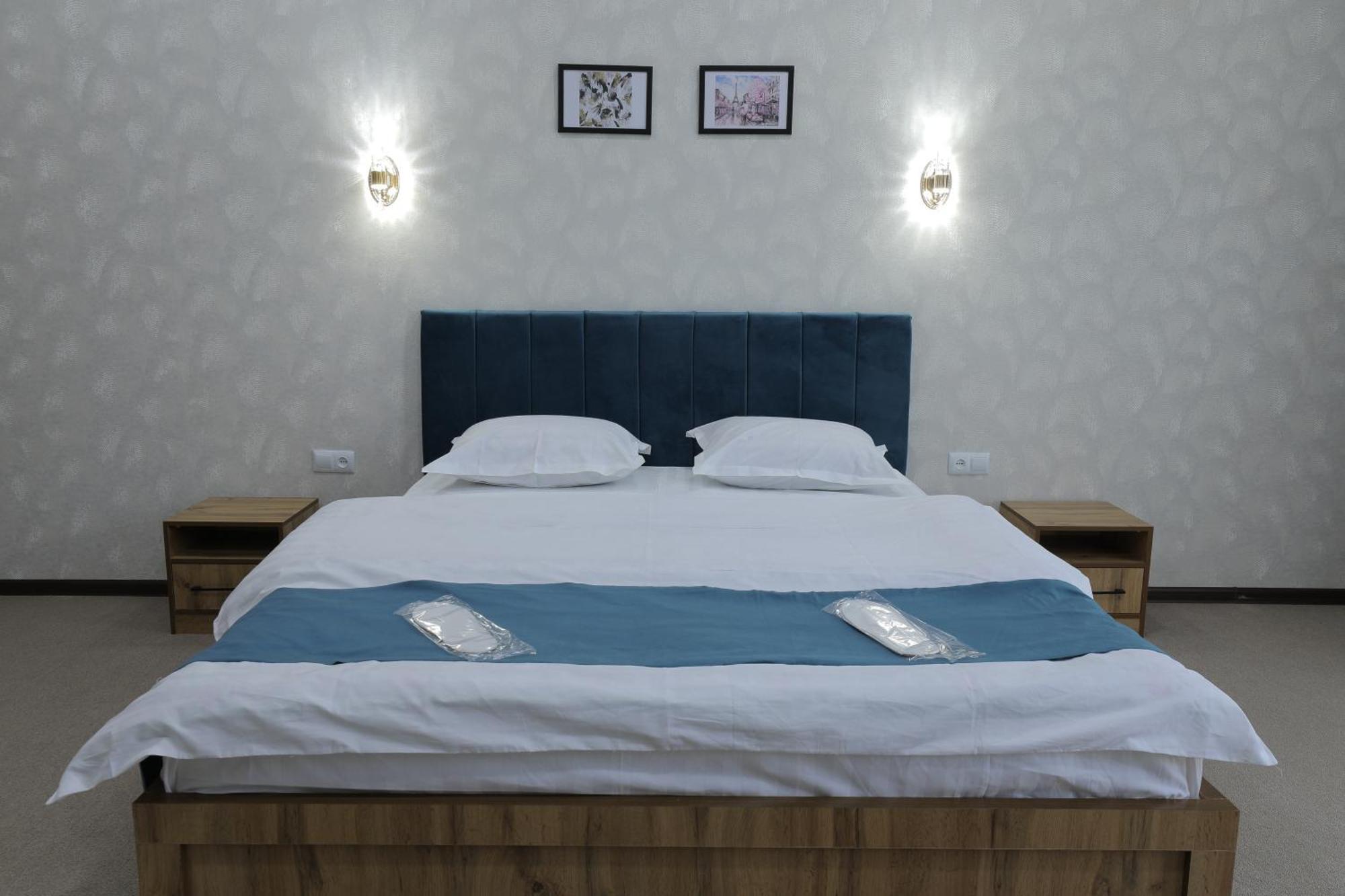 Resident Hotel Tachkent Extérieur photo