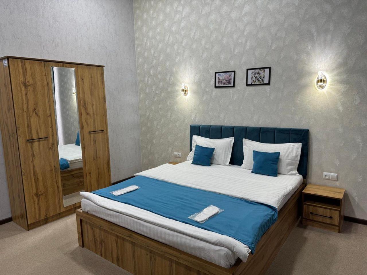 Resident Hotel Tachkent Extérieur photo