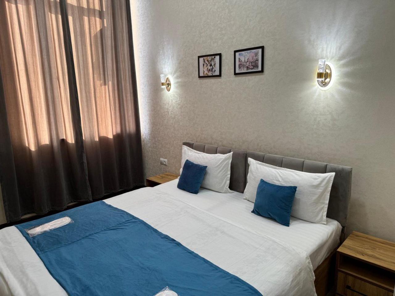 Resident Hotel Tachkent Extérieur photo