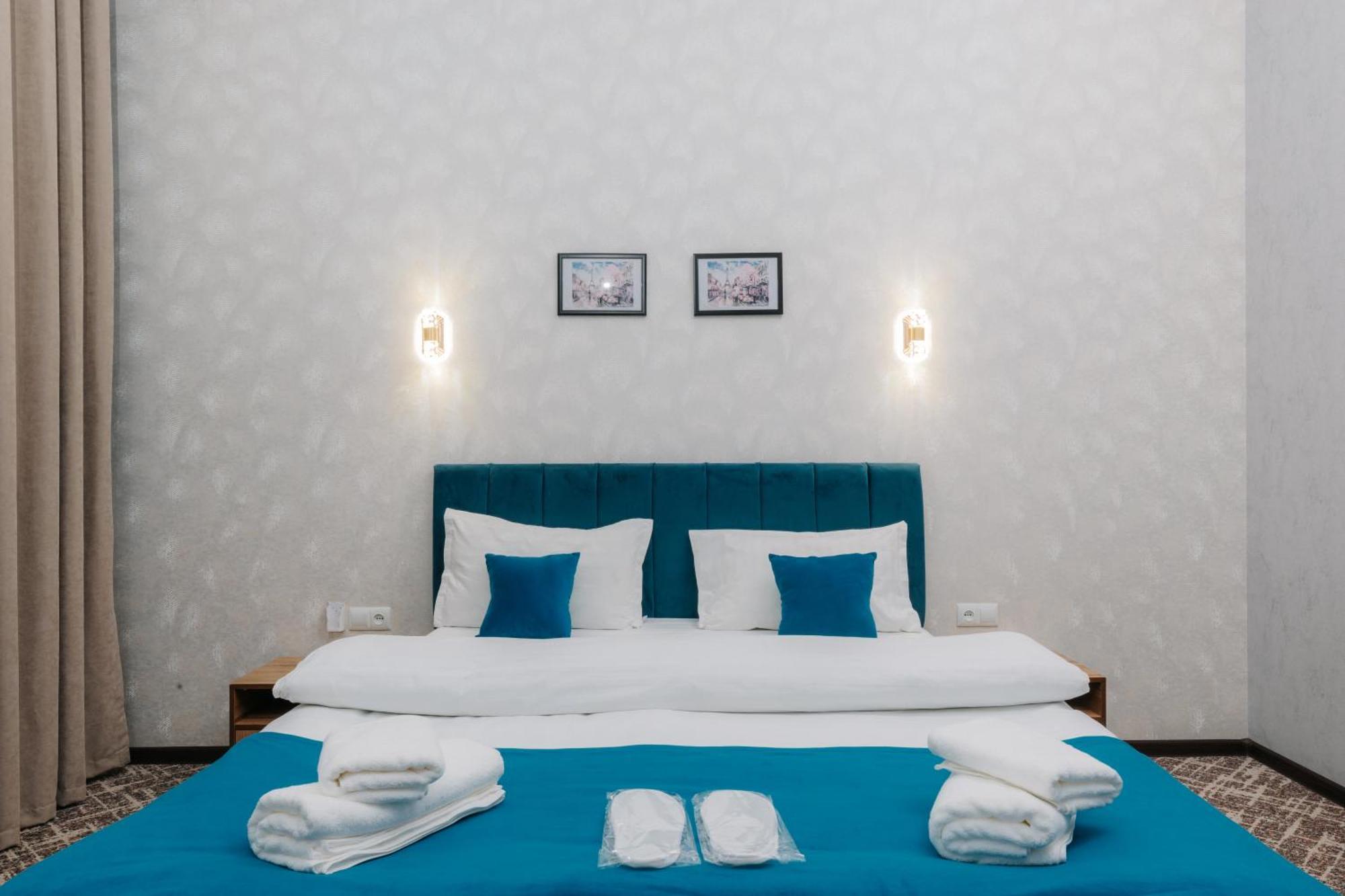 Resident Hotel Tachkent Extérieur photo